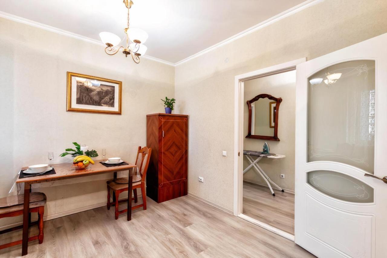Apartments Near Bayterek Astana Zewnętrze zdjęcie
